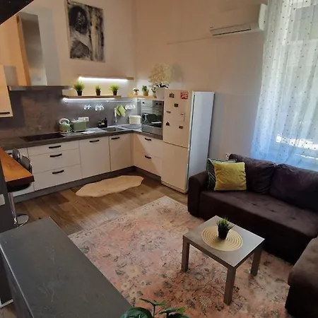 Stylish 10 Min Walk To Old Town דירה לובליאנה