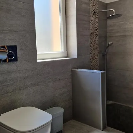 Apartma Stylish 10 Min Walk To Old Town