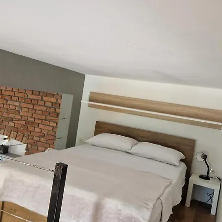 Stylish 10 Min Walk To Old Town Ljubljana